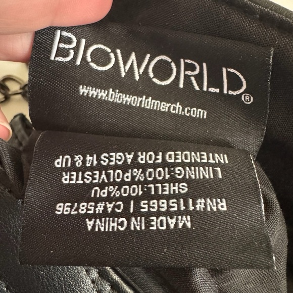 Star Wars Black Quilted Crossbody Bag - Picture 6 of 10